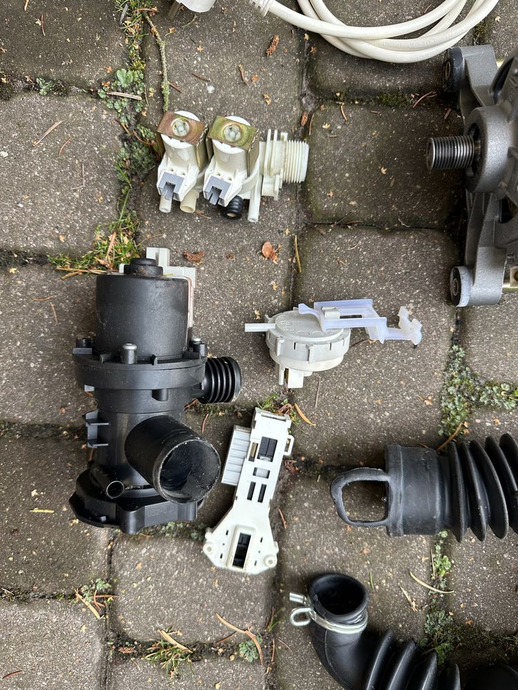 Ariston AVSF 109 silnik i inne czesci