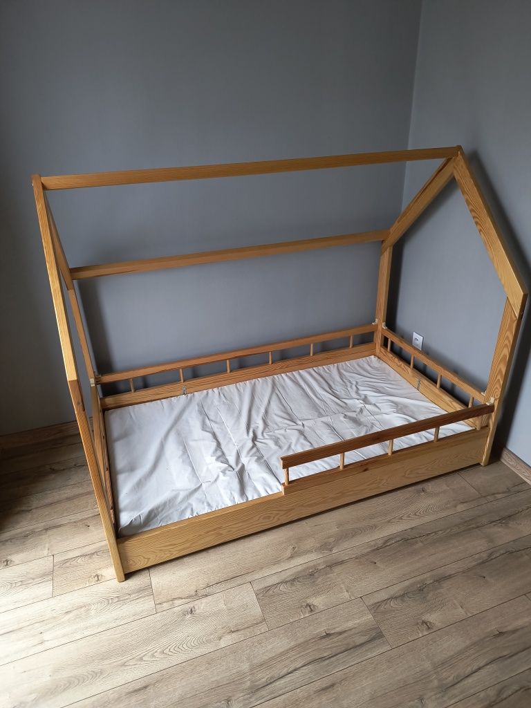 Drewniane łóżko łóżeczko dziecka dziecięce drewno 160 domek