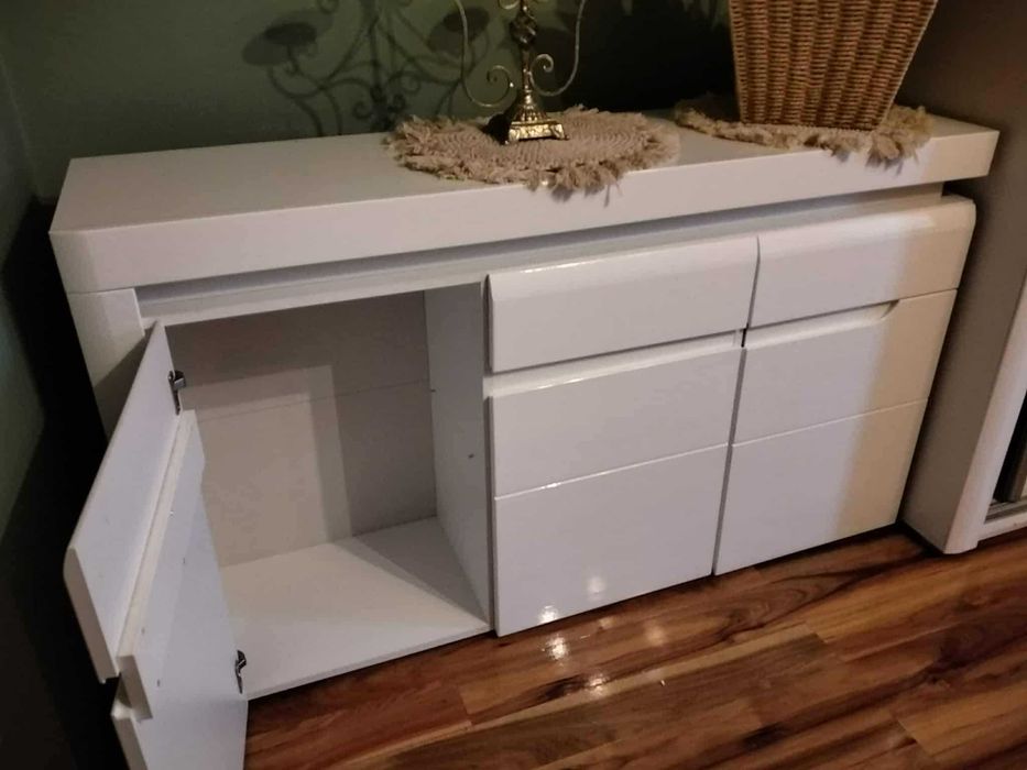 Komoda IRMA LED biała