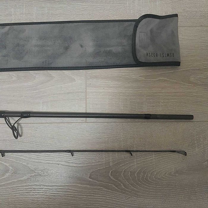 Спіннінг Favorite Black Swan 40-120г BSWTS1-852SH