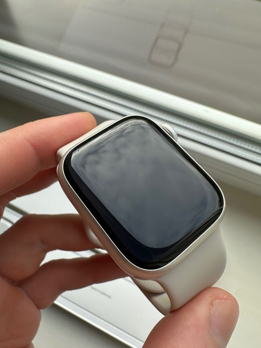 Apple Watch 7 41mm Starlight з повним комплектом.