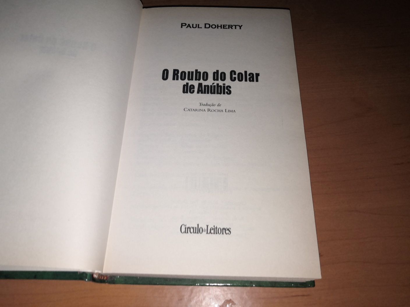 O roubo do colar de Anúbis