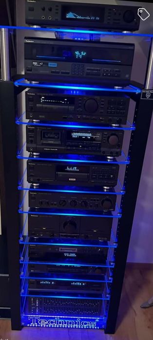 Regał, stojak audio z aluminium i szkła RGB LED - model TEVOR