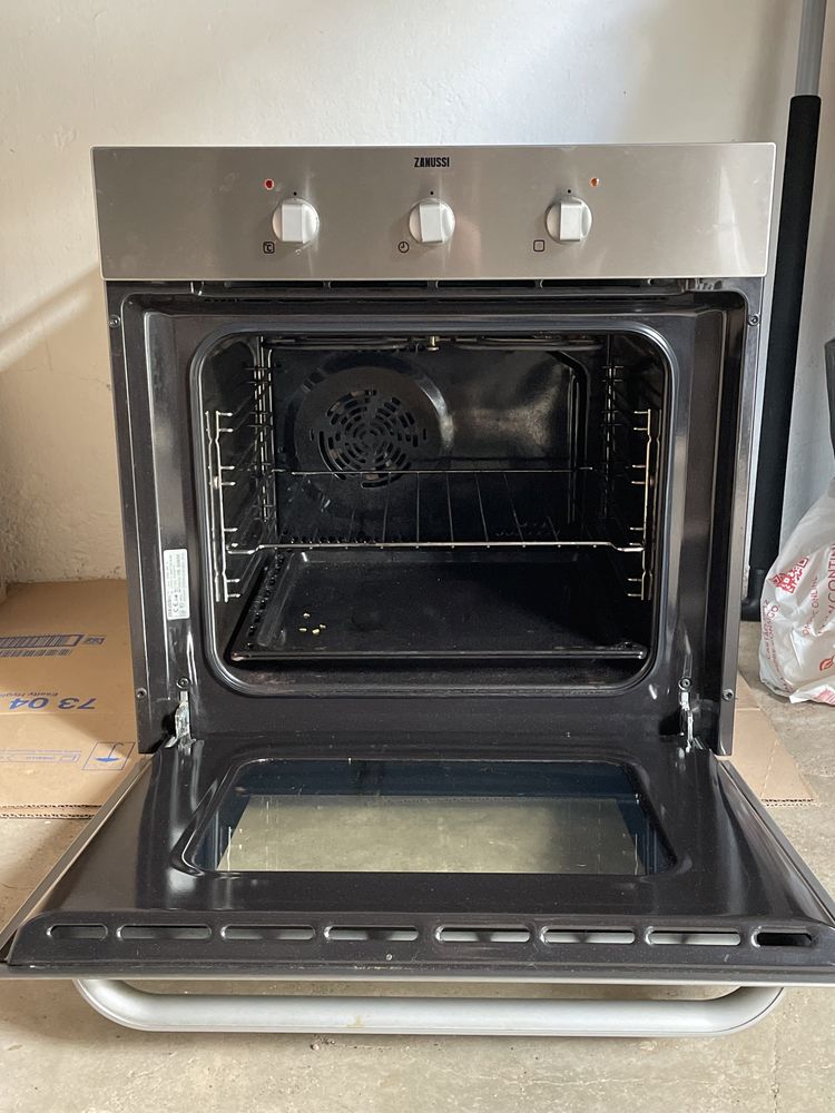 Vendo Forno Zanussi