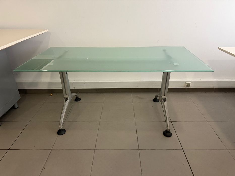 Secretaria de vidro