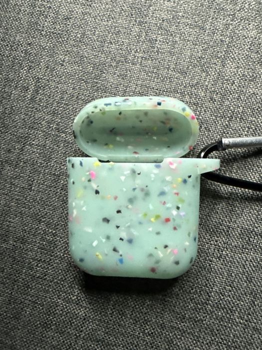 Чехол на наушники Apple AirPods 1, 2