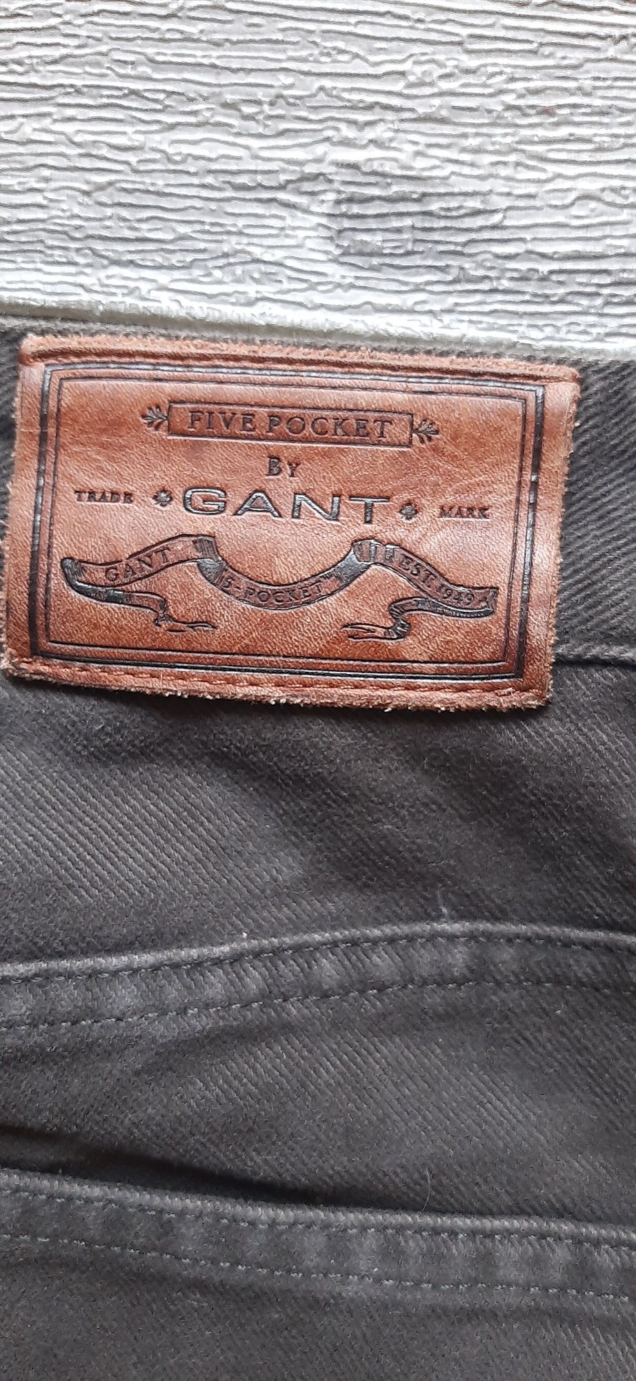 Spodnie Gant klasyczne męskie brązowe M L proste brąz