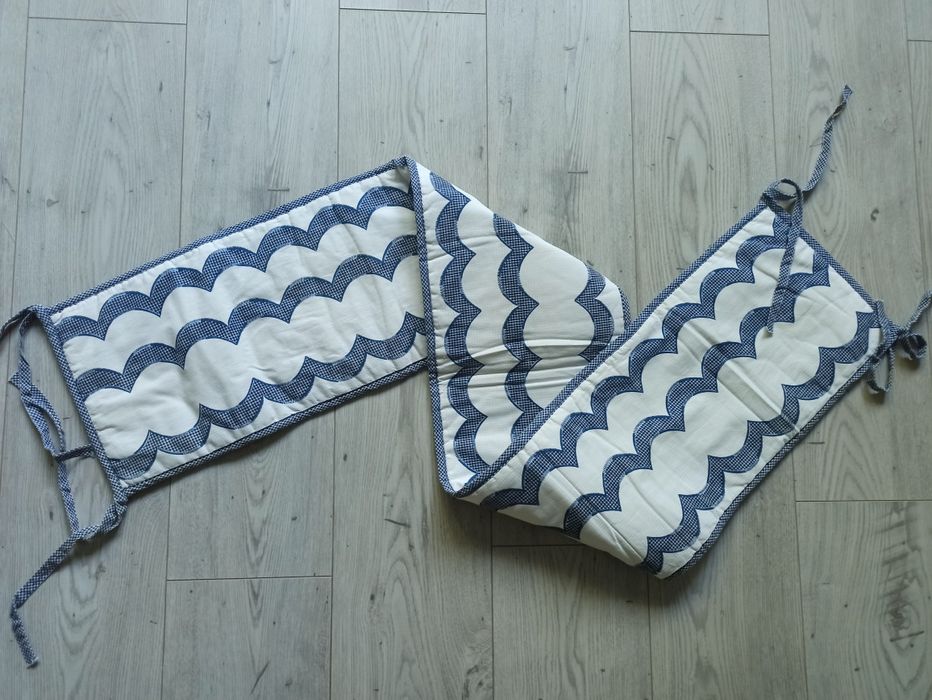 Ochraniacz na szczebelki do łóżeczka dzieciecego