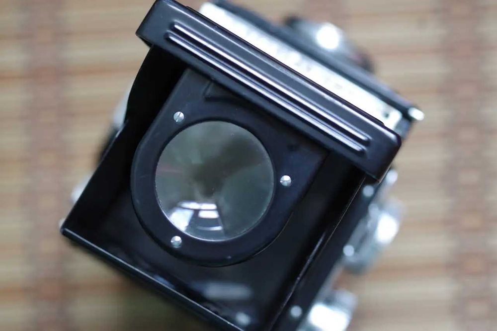 Среднеформатный  Фотоаппарат Yashica LM  Yashikor 80mm 3.5