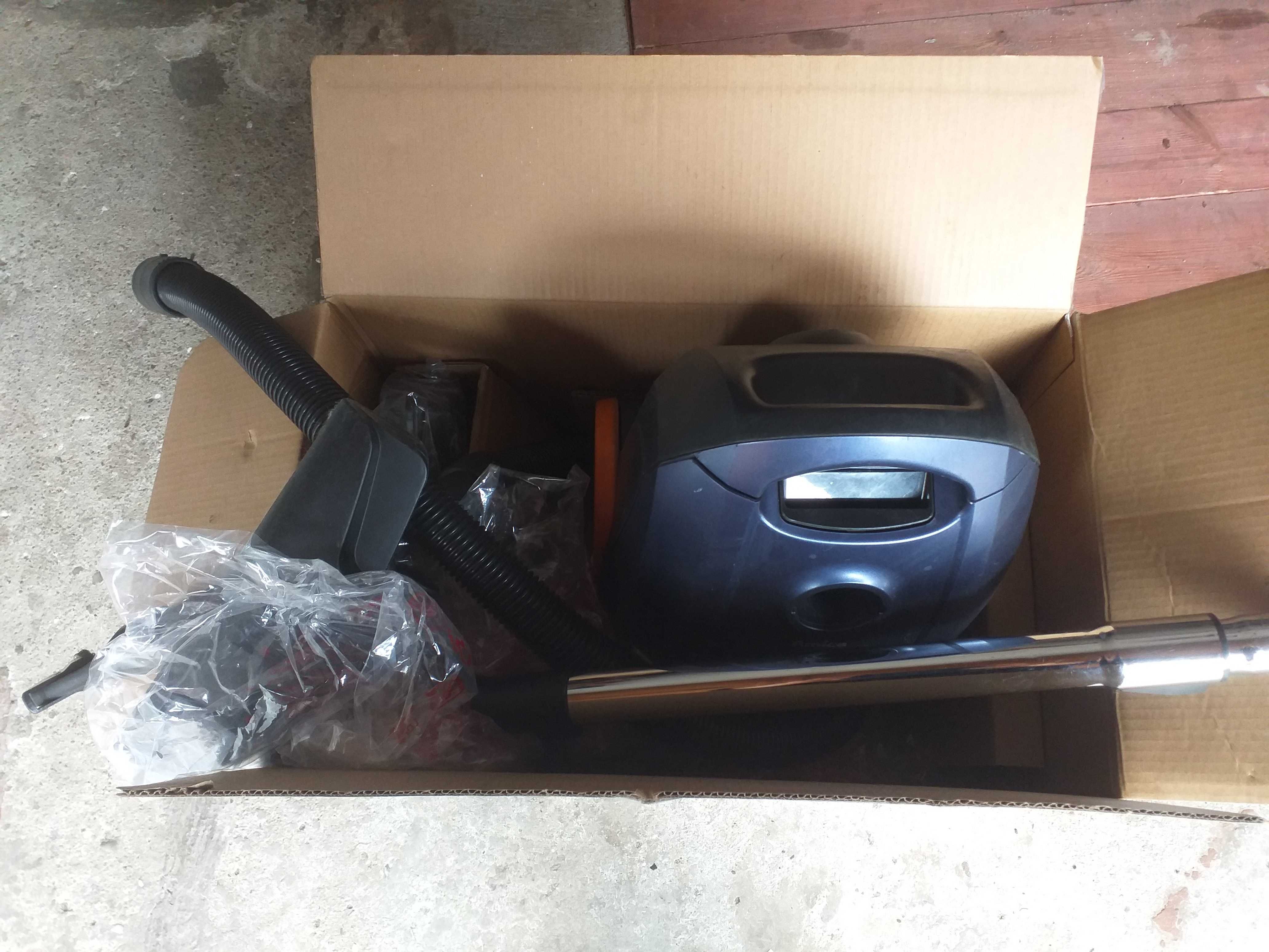 AMICA FEN TURBO 900w karton
