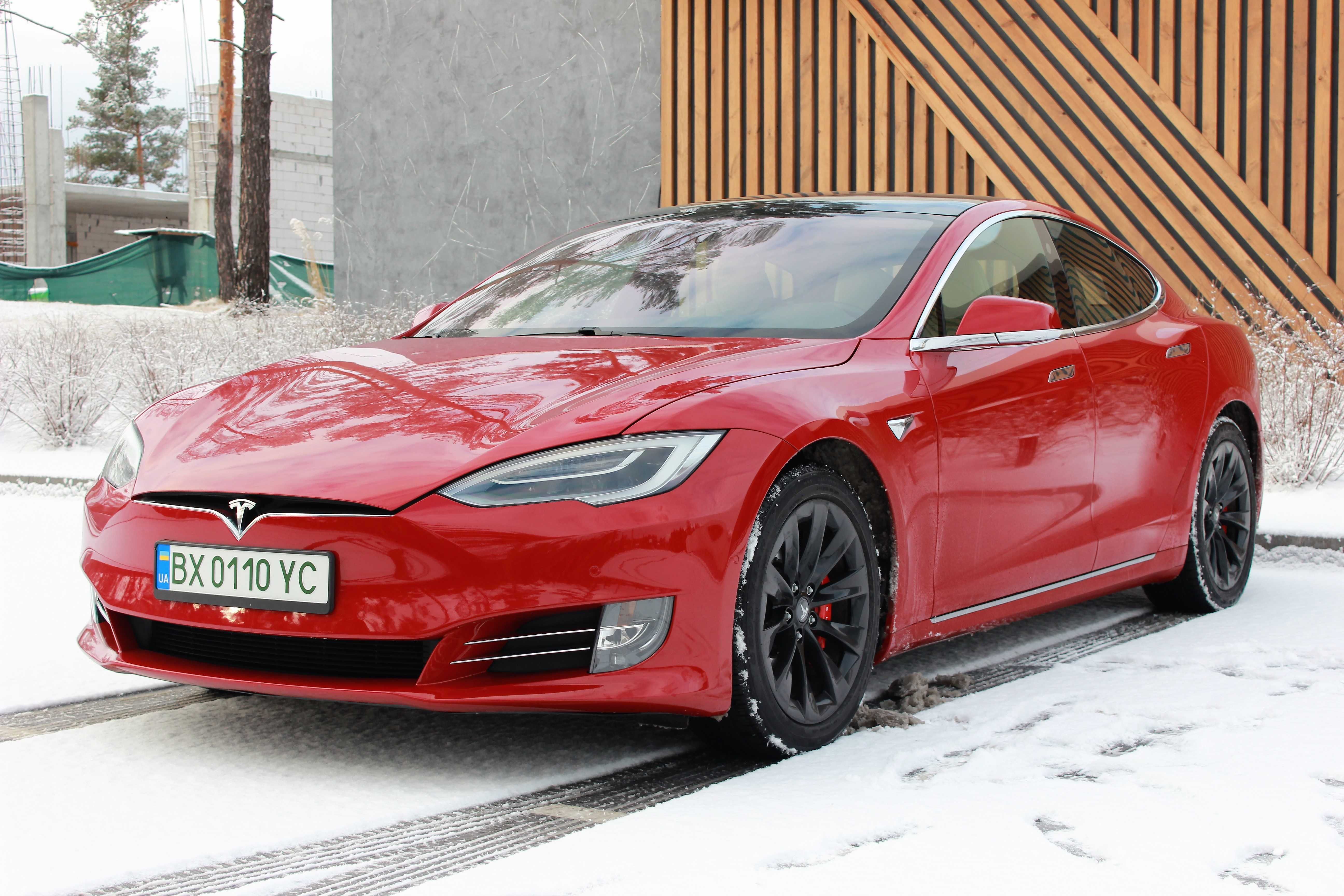 Tesla Model S 2021 Performance Ludicrious Edition