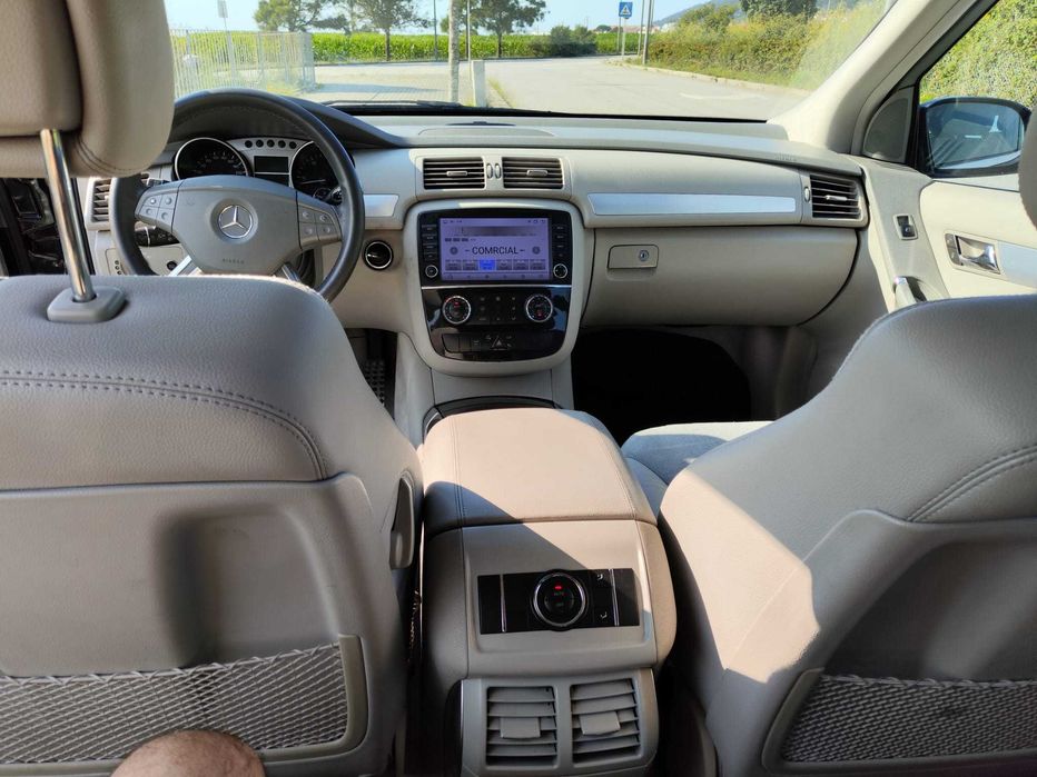 Mercedes Benz R320 CDI 4matic