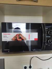 Микроволновка Toshiba