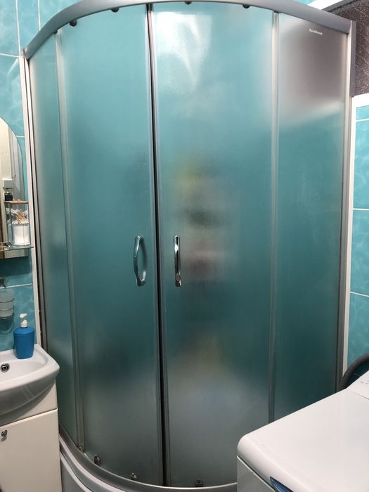 Двері для душової кабінки