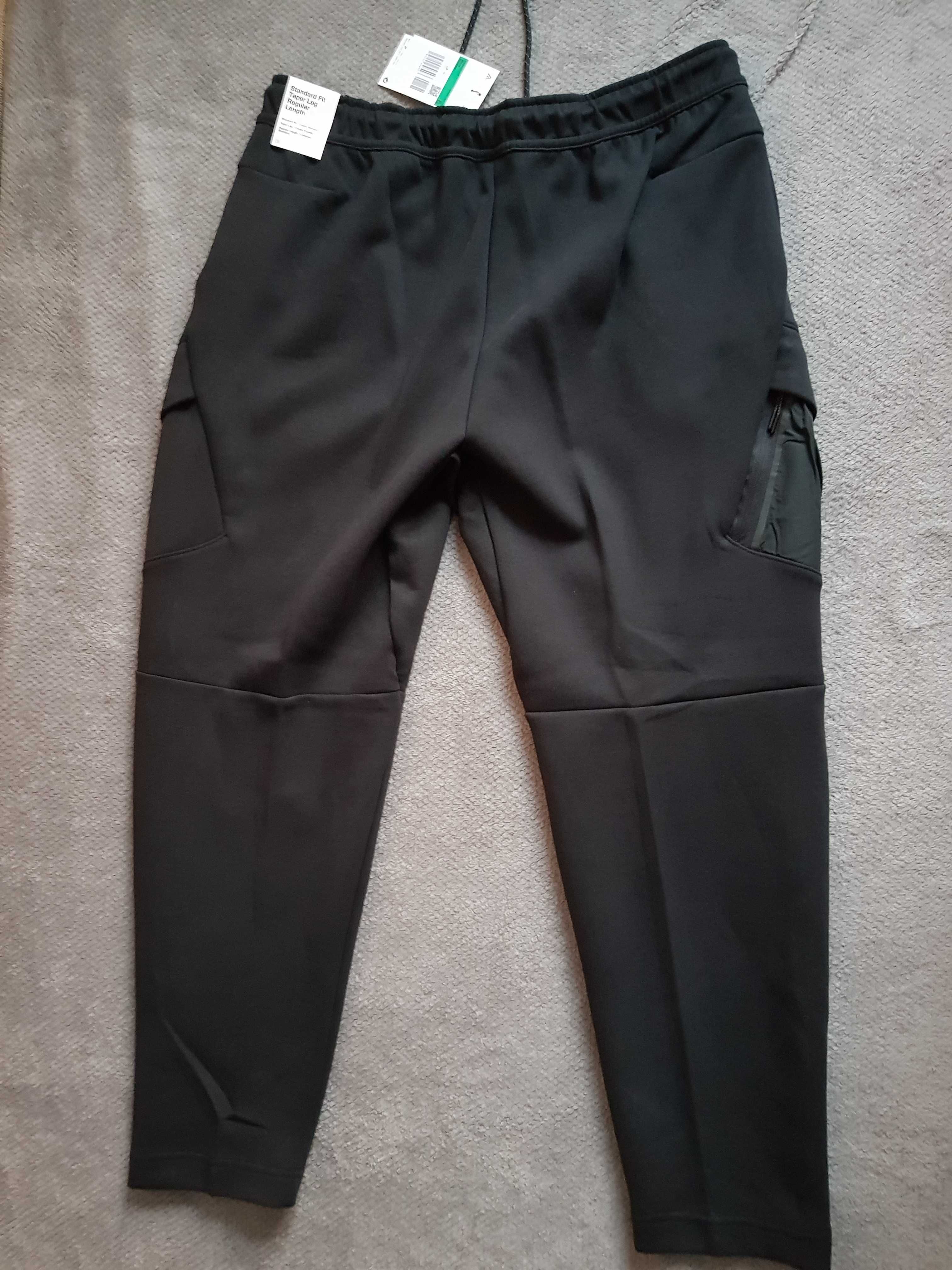 Nike XL dres Fleece Tech Utility black czarne joggery spodnie nowe