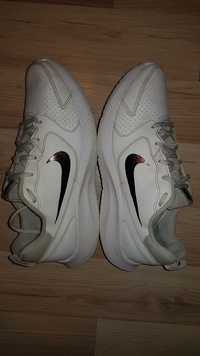 Buty NIKE, r. 40,5