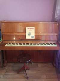 Продам піаніно.  Україна