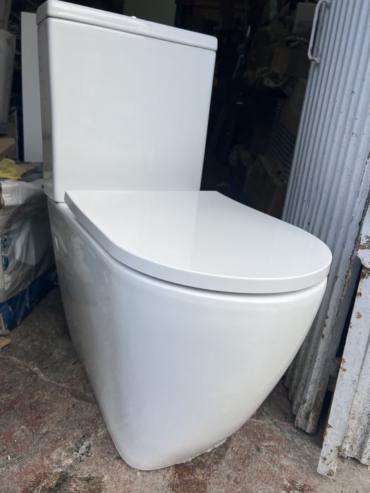 Sanita completamente Nova