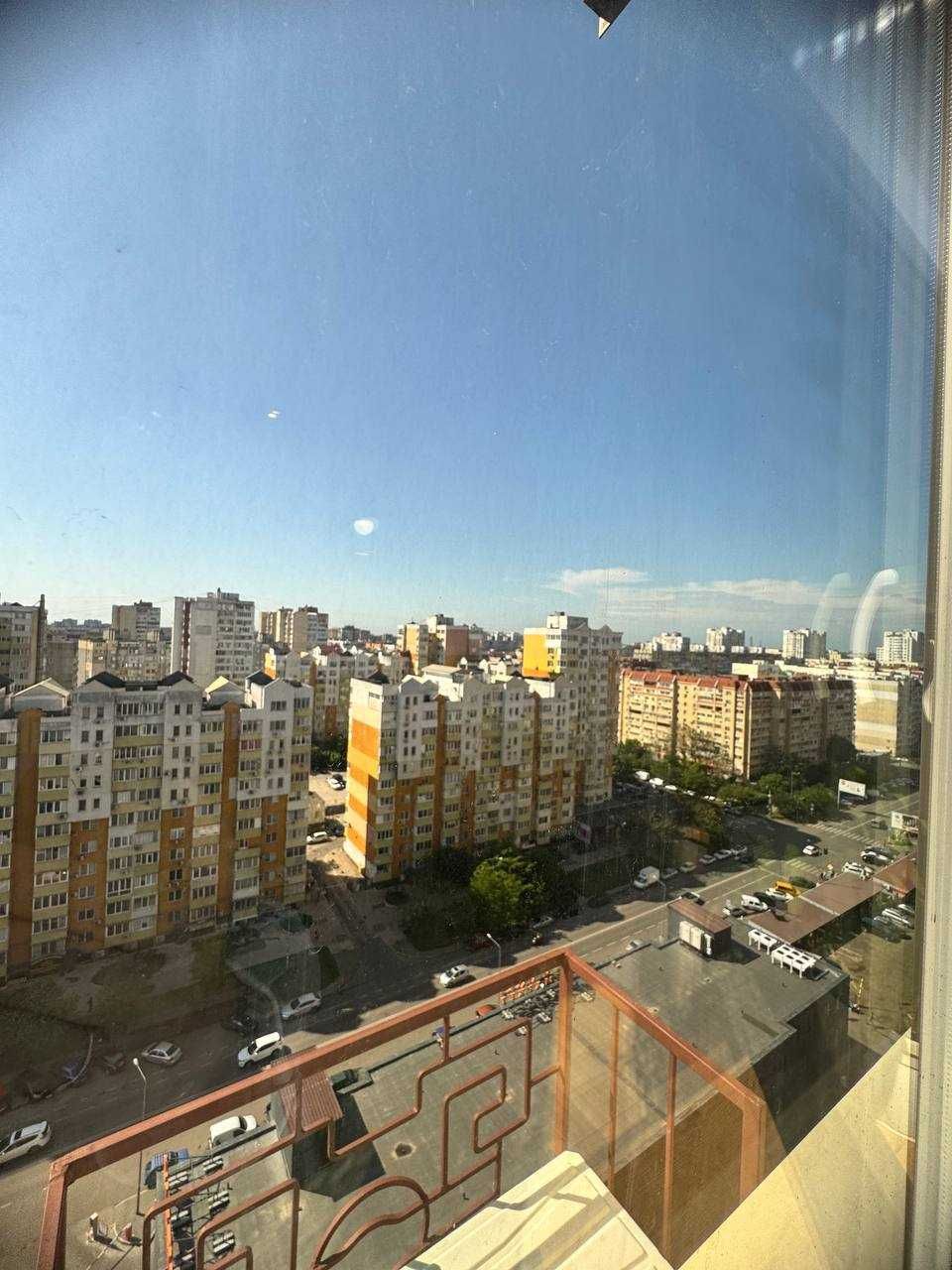 Продам 2 кімнатну кв-ру в ЖК Кадорр на вул. Сахарова