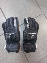 Воротарські рукавиці Reusch Attrakt Resist роз 8