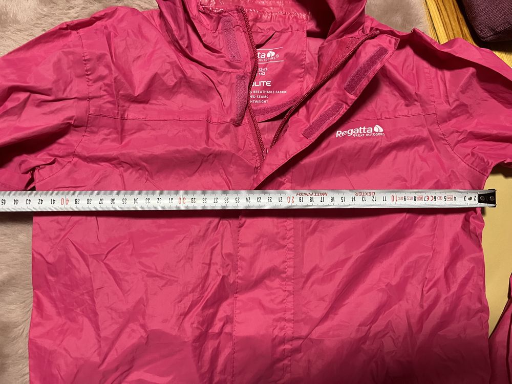 Regatta kurtka przeciwdeszczowa płaszcz isolite różowa r XS 12 lat 152
