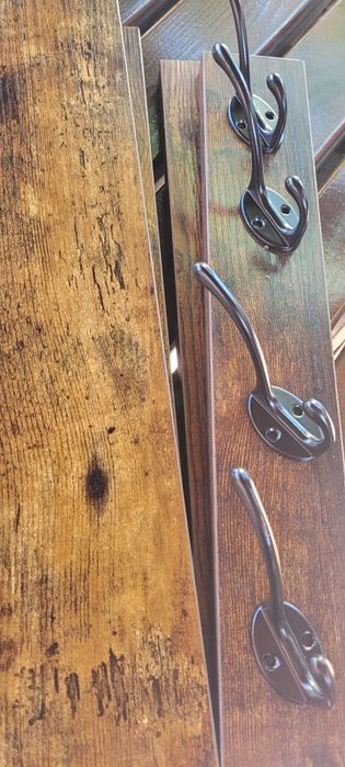 Поличка на стіну 4 гачка