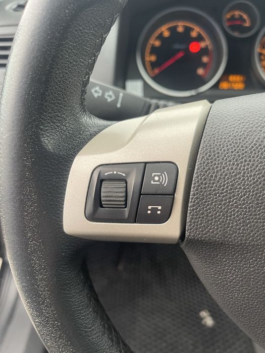 Опель астра h 2008 1.6 бензин