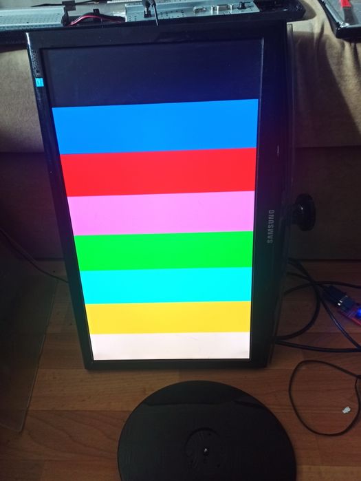 Продам широкоформатный монитор