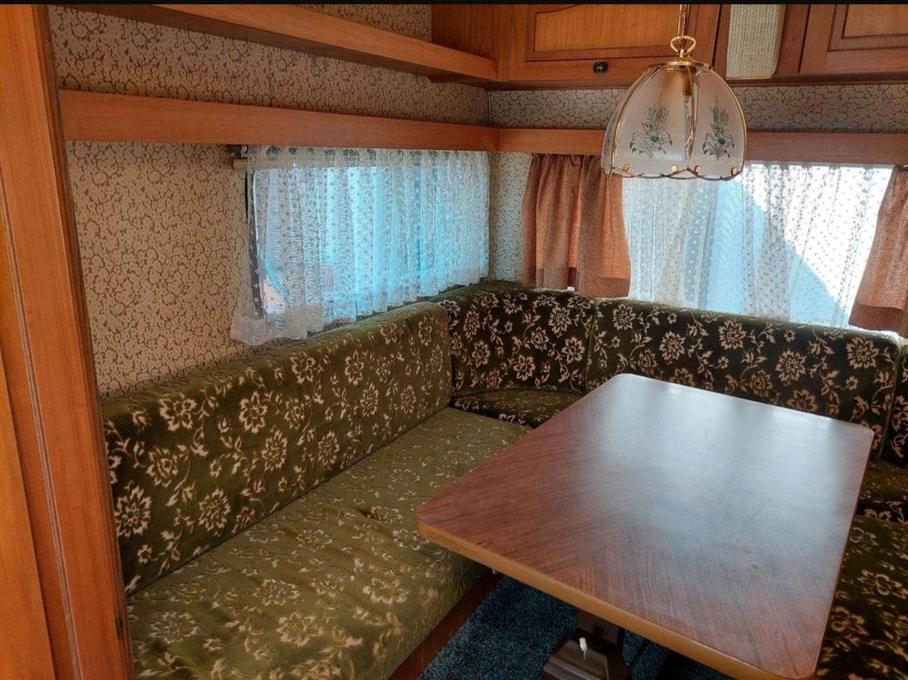 Przyczepa kempingowa retro z 1 ręki stan bardzo dobry odnowiona sucha