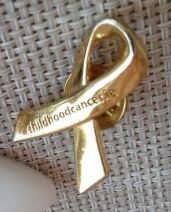 знак значок золотистый металл лента childhood cancer против дет рака