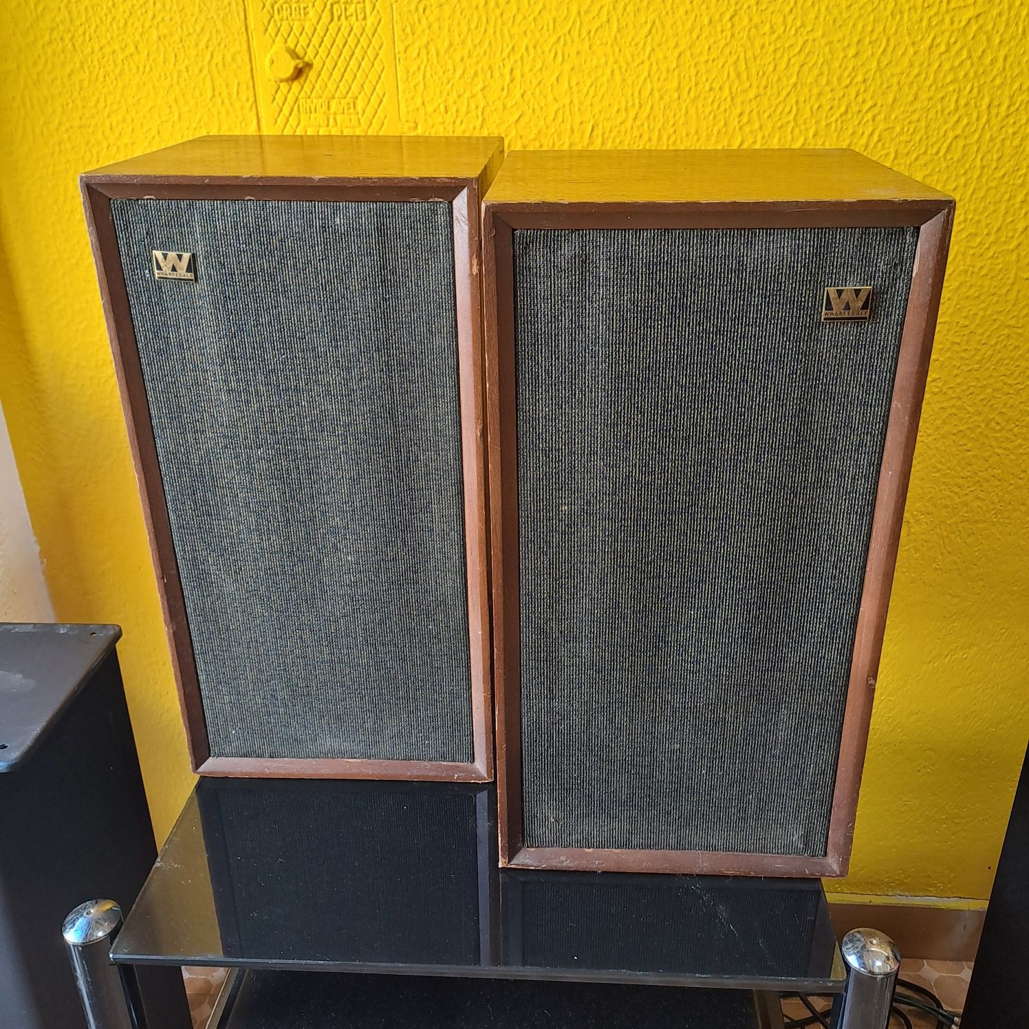 Colunas Wharfedale Super Linton