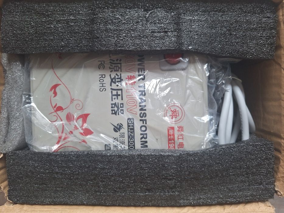 220Vна110V 3000W Трансформатор-перетворювач,адаптер-преобразователь