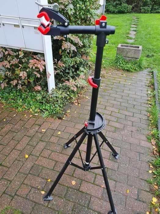 Nowy stojak serwisowy na rower Kesser