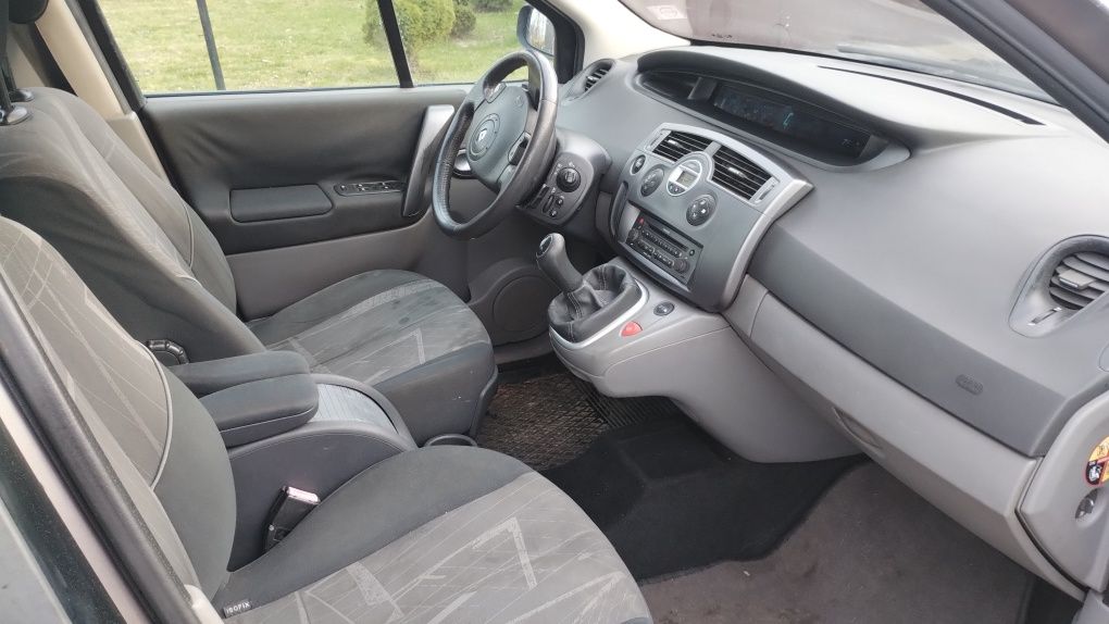 Renault Scenic 2. 1.6 benzyna 2004 r