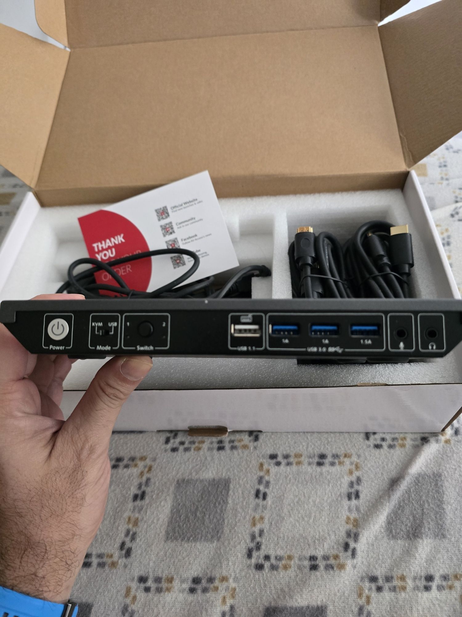 KVM 2x1 Dual Monitor