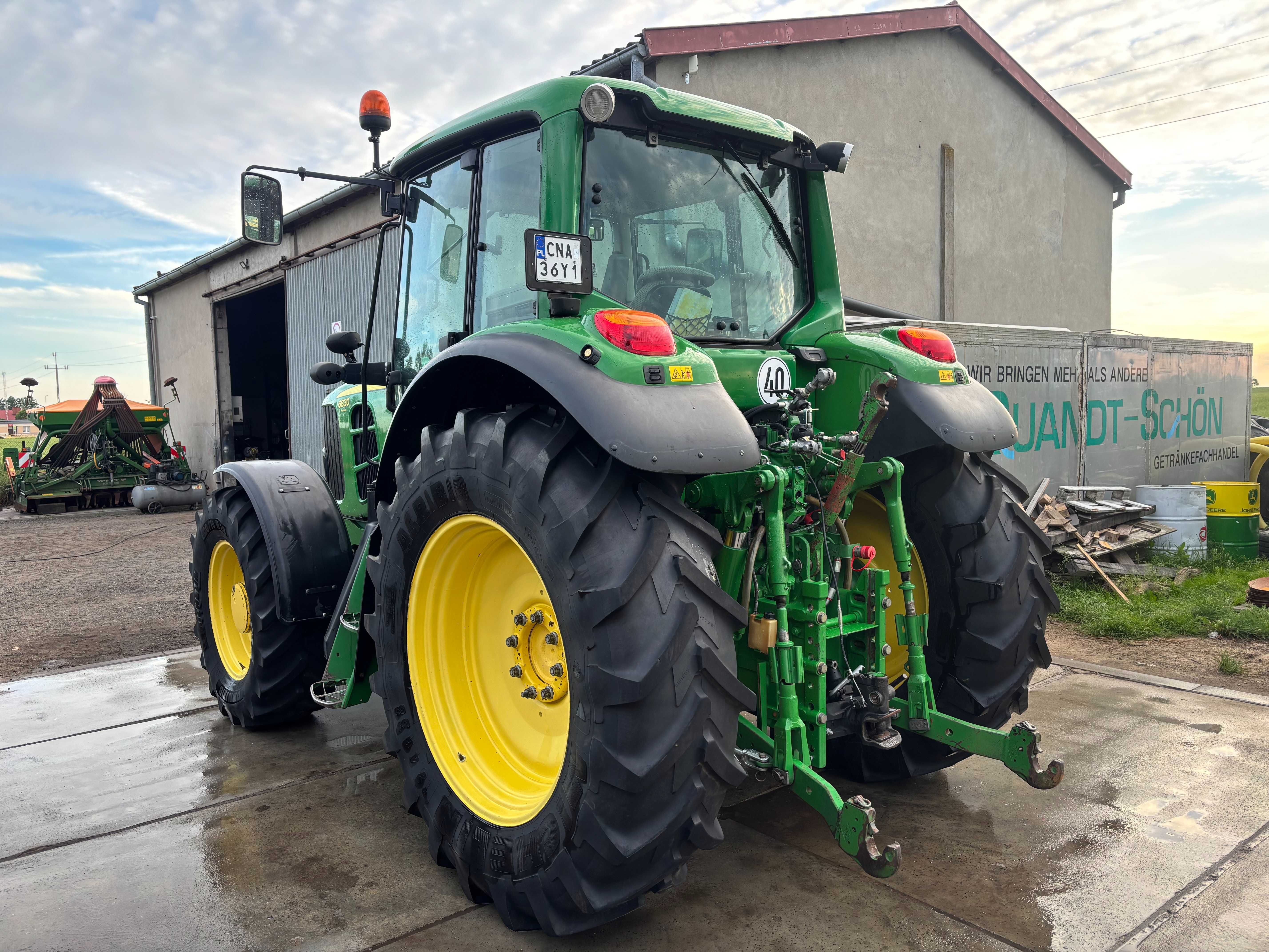 JOHN DEERE 6830 Pneumatyka, tls, tuz