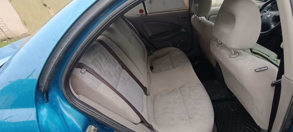 Продам нісан алмера