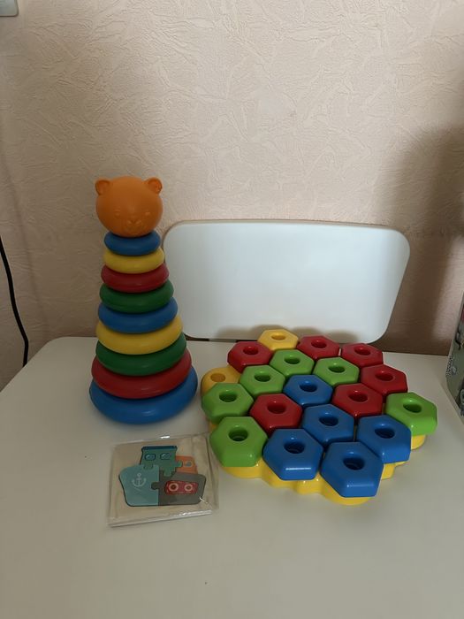 Розвиваючі іграшки для найменших інтерактивні