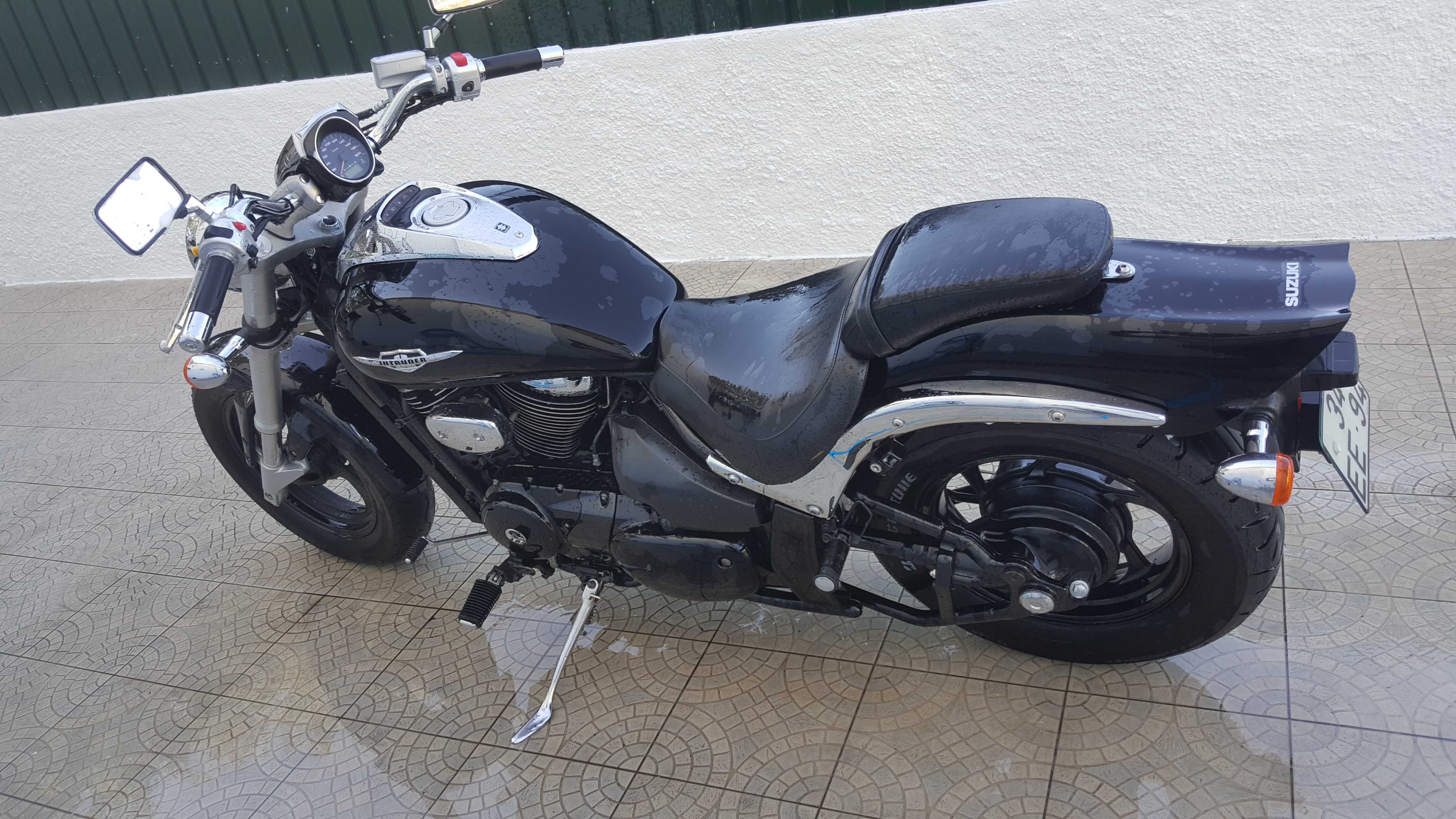 Suzuki Intruder M800