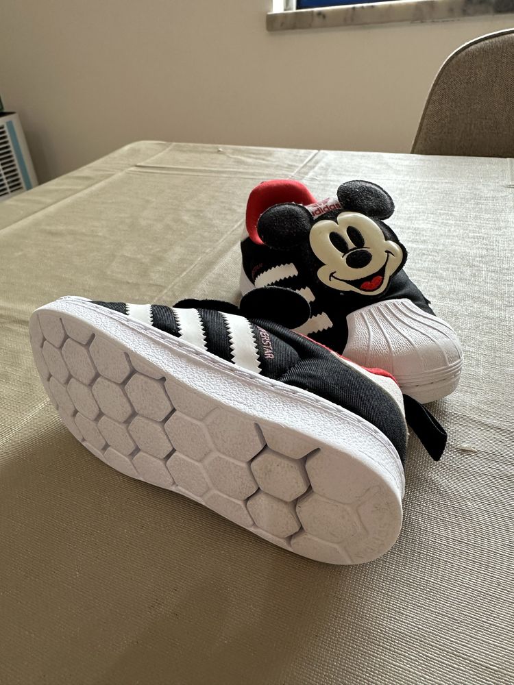 Ténis Adidas Mickey
