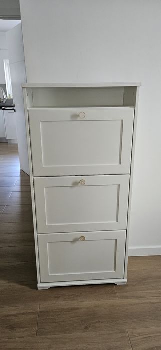 Sapateira Ikea BRUSALI