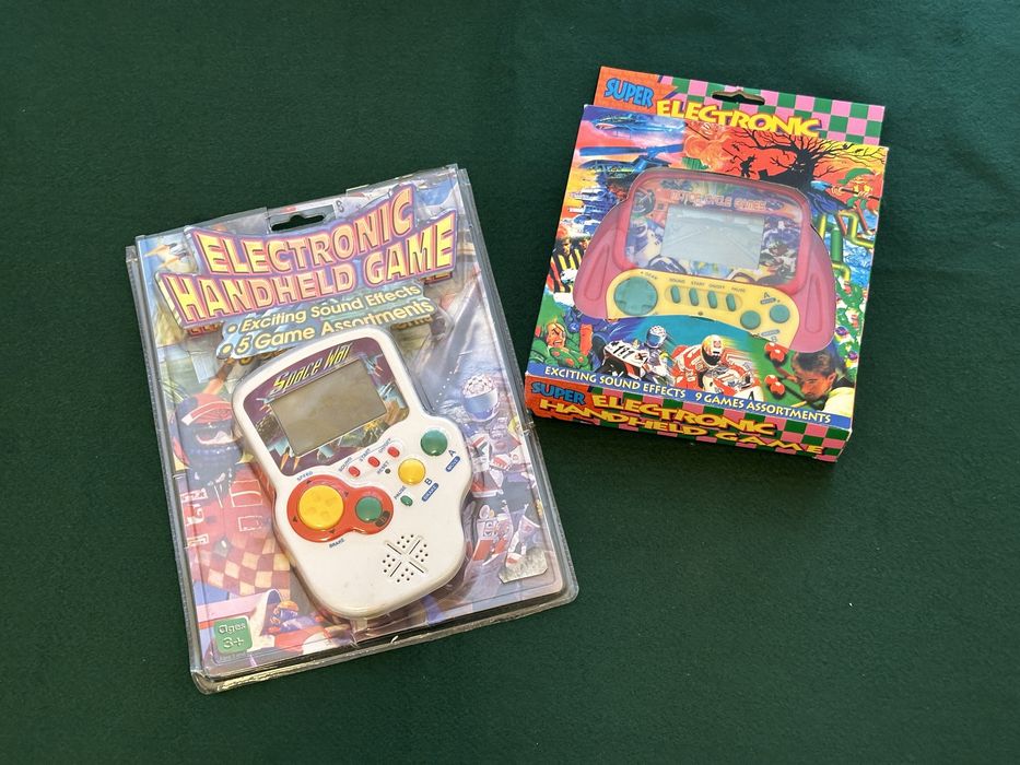 Consola Retro Electronic Handheld Game