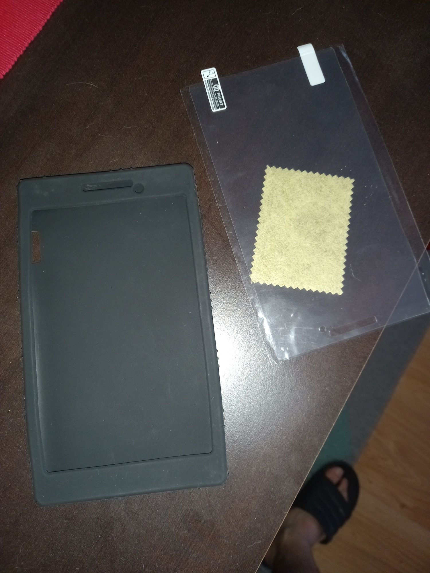 Vendo capa/película tablet Lenovo