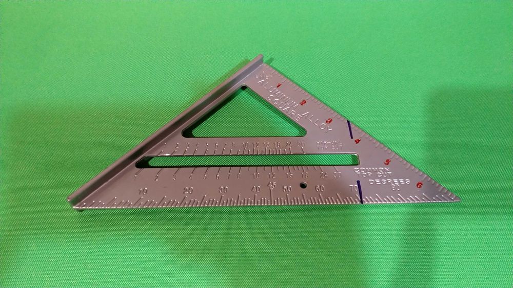 Угольник свенсона кутник металлический
