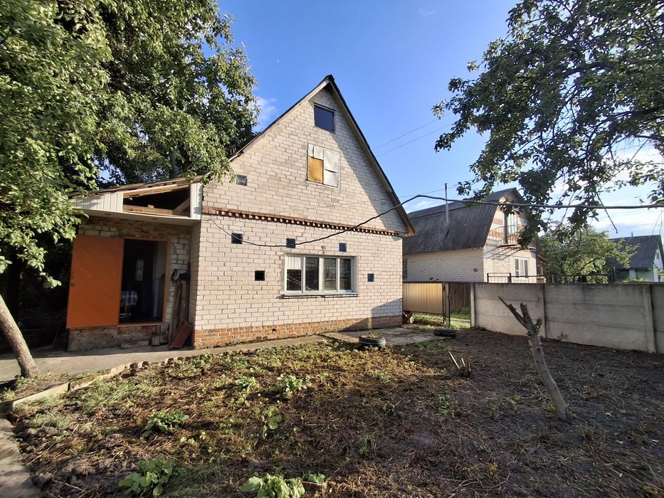Продаж великої дачі з опаленням. Жавинка