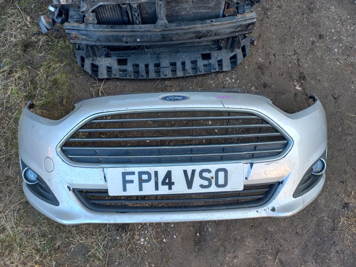Przód kompletny ford fiesta mk8 maska zderzak pas przedni