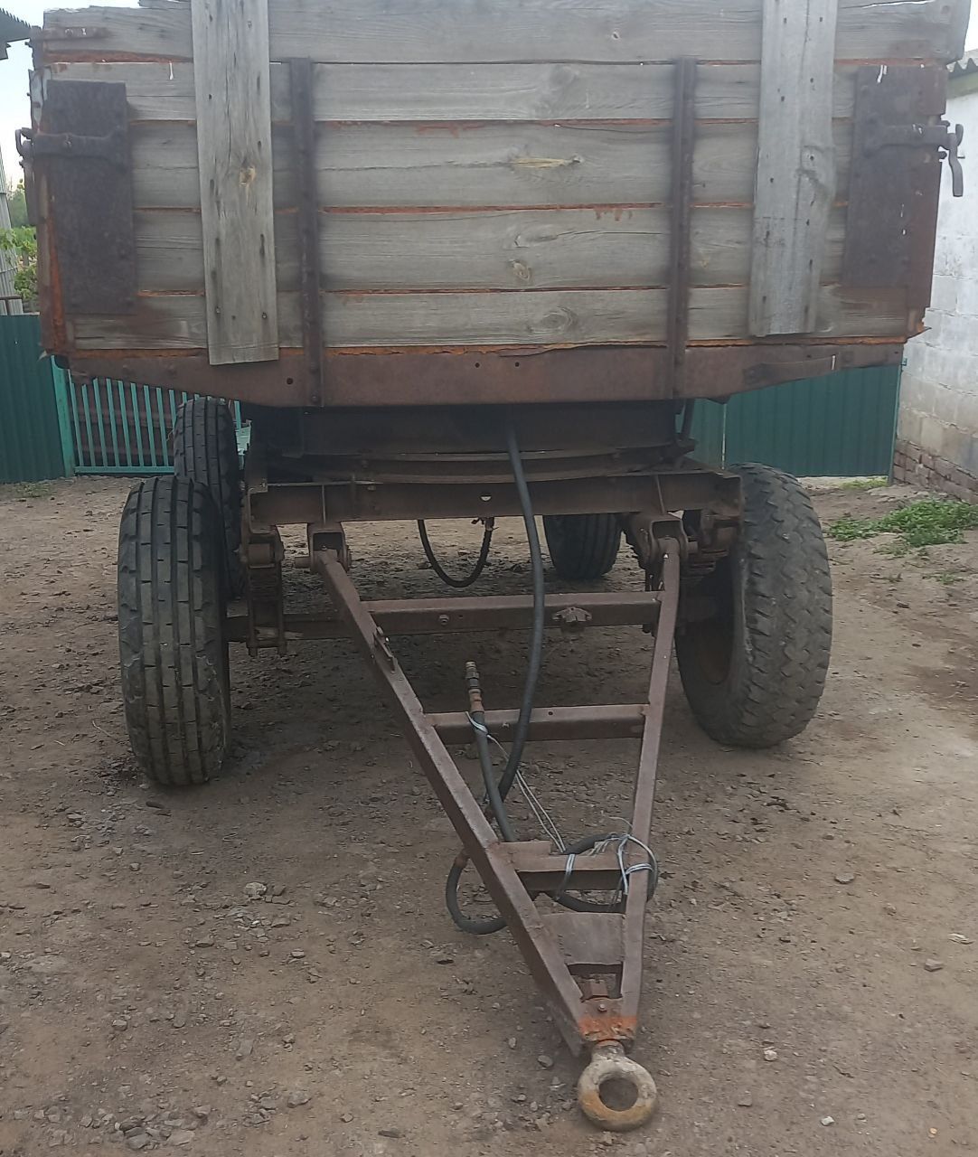 Прицеп тракторний 2ПТС4