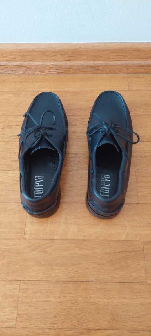 Sapatos de vela, cor: preto, de rapaz, nº 41, novos