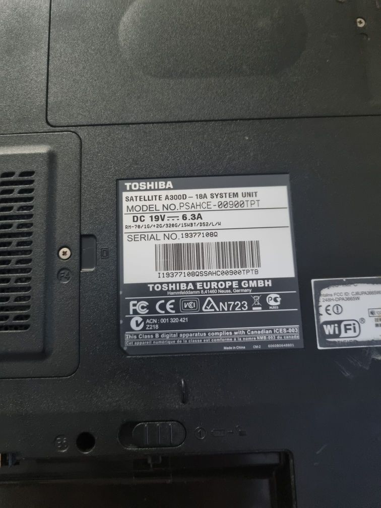 Toshiba Computador para Peças modelo nas fotos