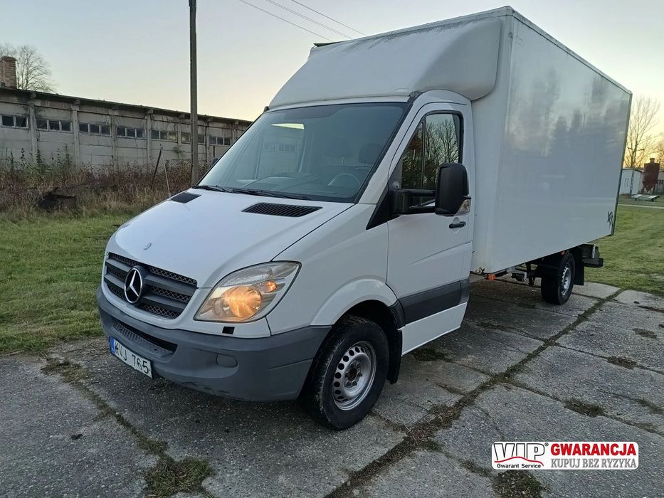Mercedes-Benz Sprinter KONTENER+ winda ZEPRO (750kg) 2.1 CDi 163kM automat 2010 rok WEBASTO, ORGINALNY NISKI PRZEBIEG!  BEZWYPADKOWY, STAN BDB- kontener stan słaby, klima, podgrzewany fotel